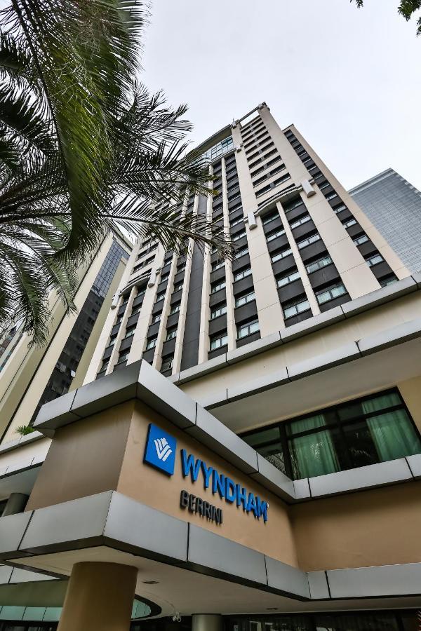 Отель Wyndham Sao Paulo Berrini Экстерьер фото